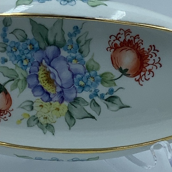 Hand Painted Gold Handled Oval Dish - Picture 9 of 12